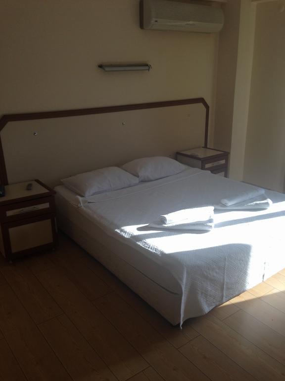 Zeytin Apart Hotel Çeşme Exterior foto